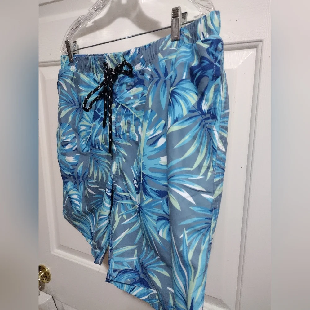 Distortion Tropical Blue Men's XL Swim Trunks Mesh Lined 50+ 🆕